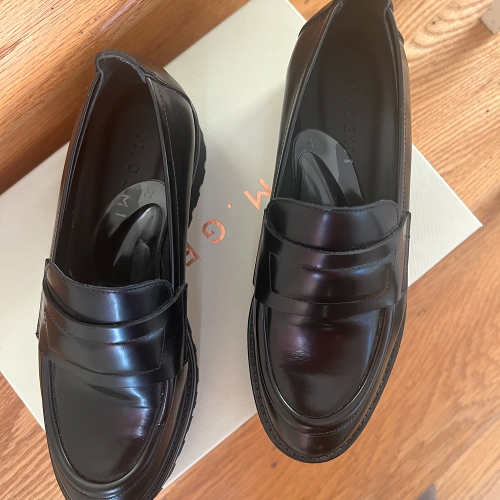 M. Gemi Loafers size 35.5 5.5